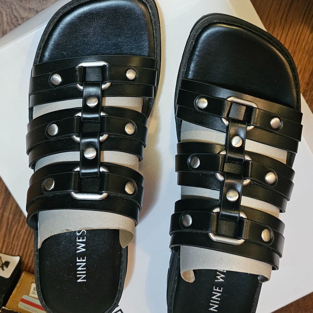 Nine West Women's Cazz Casual Sandal Size 8.5, Black, add'l pair in Ivory